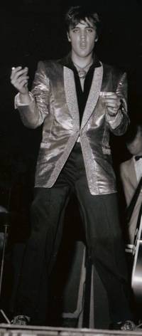 http://www.elvis-history-blog.com/images/xOttawaStage1RC.jpg.pagespeed.ic.p1WBMLU--B.jpg